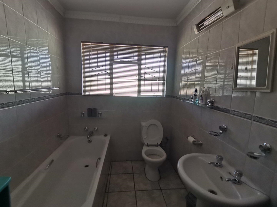 3 Bedroom Property for Sale in Senekal Free State